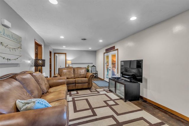 1318 Moller Road, Alvin, TX 77511