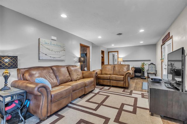 1318 Moller Road, Alvin, TX 77511