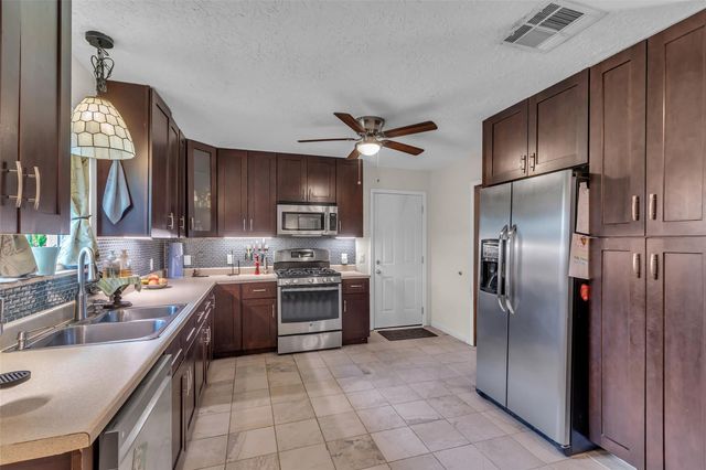 1318 Moller Road, Alvin, TX 77511
