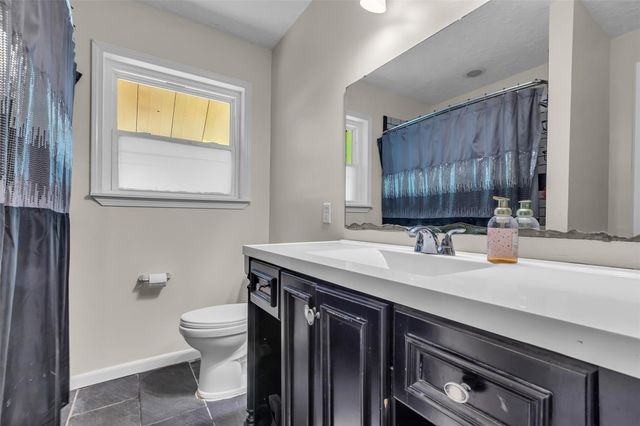 1318 Moller Road, Alvin, TX 77511