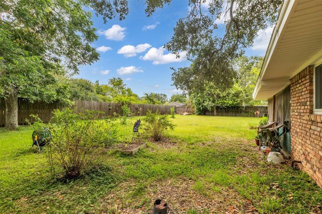 1318 Moller Road, Alvin, TX 77511
