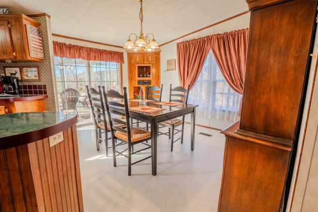 875 Waterloo Rd, Westpoint, TN 38486