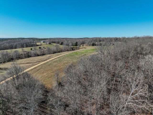 875 Waterloo Rd, Westpoint, TN 38486