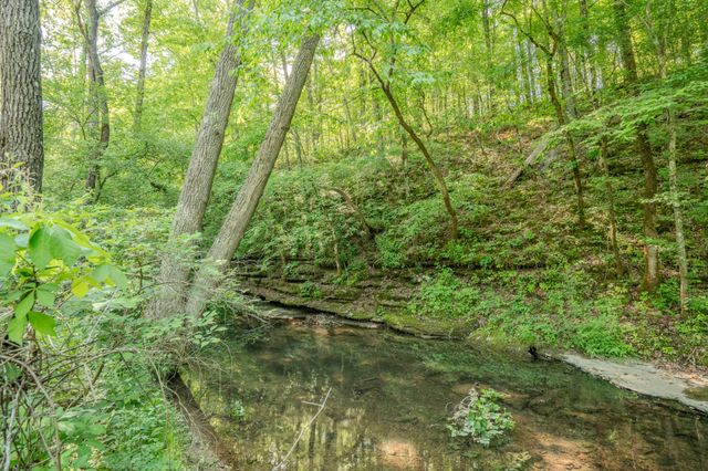 875 Waterloo Rd, Westpoint, TN 38486
