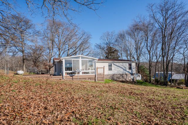 875 Waterloo Rd, Westpoint, TN 38486