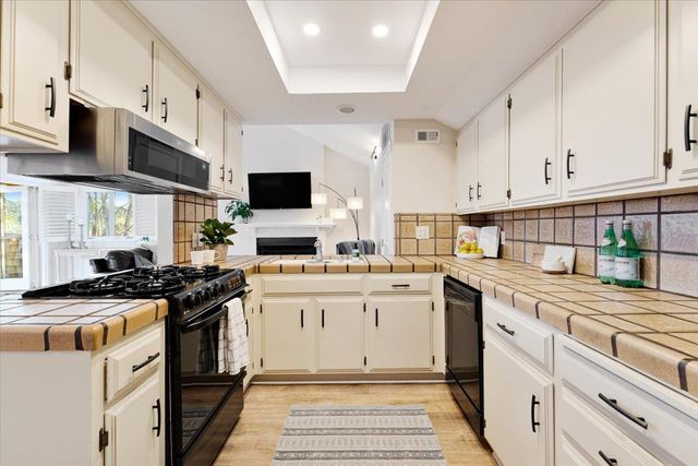 2104 Penasquitas Drive, Aptos, CA 95003