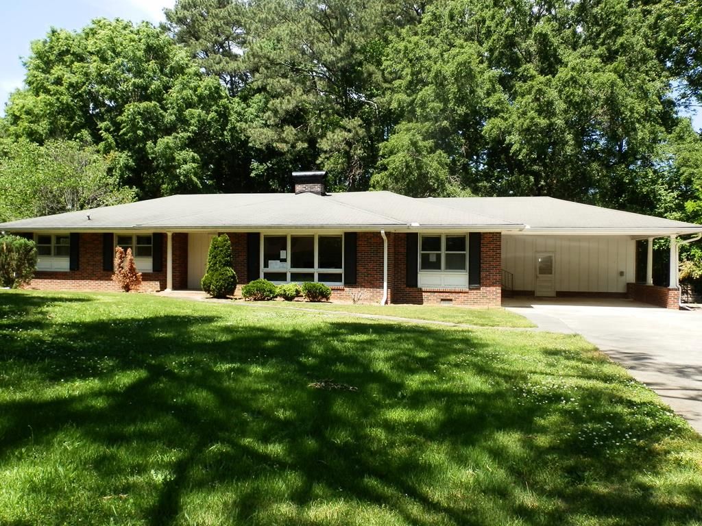 3016 Garden Lakes Boulevard, Rome, GA 30165