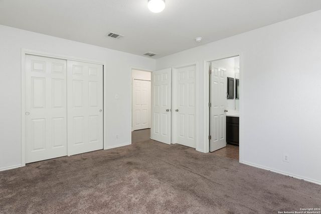 1047 Daffodil Way, San Antonio, TX 78245