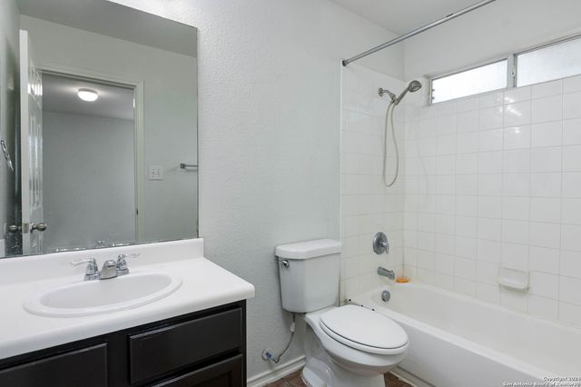 1047 Daffodil Way, San Antonio, TX 78245