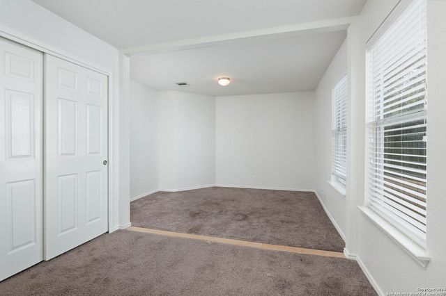 1047 Daffodil Way, San Antonio, TX 78245