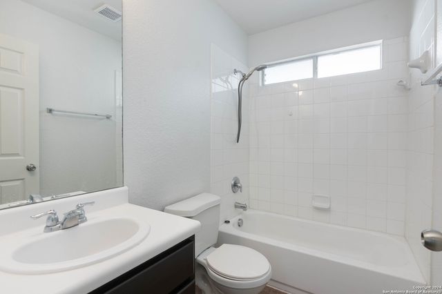 1047 Daffodil Way, San Antonio, TX 78245