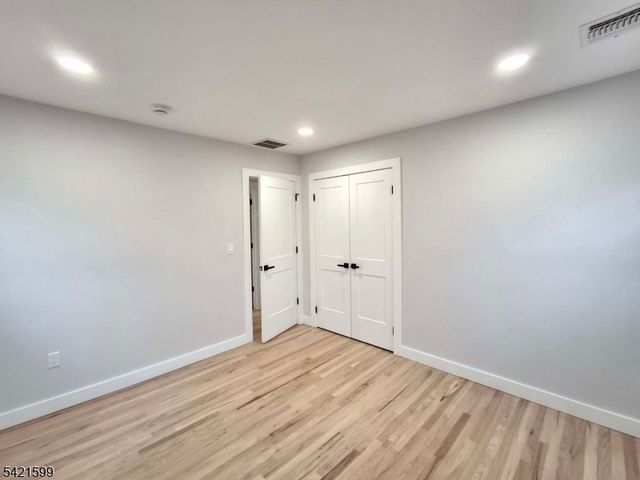 397 Lake Ave, Woodbridge Twp., NJ 07067