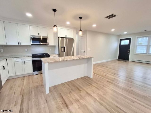 397 Lake Ave, Woodbridge Twp., NJ 07067