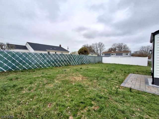 397 Lake Ave, Woodbridge Twp., NJ 07067