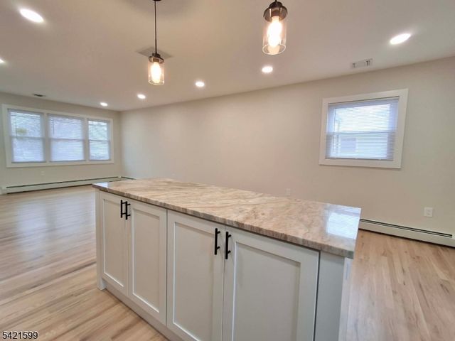 397 Lake Ave, Woodbridge Twp., NJ 07067