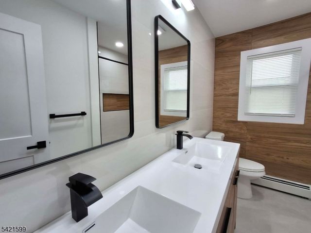 397 Lake Ave, Woodbridge Twp., NJ 07067