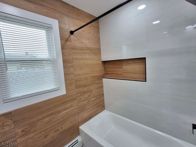 397 Lake Ave, Woodbridge Twp., NJ 07067