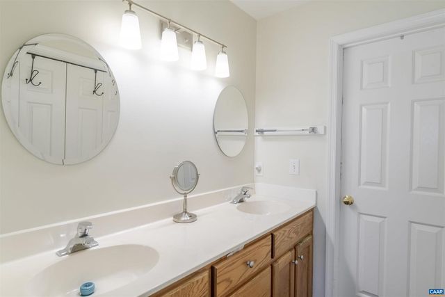 1033 SOMER CHASE CT, Charlottesville, VA 22911