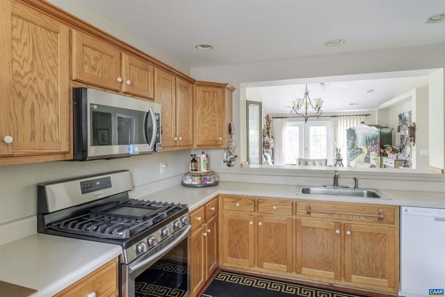 1033 SOMER CHASE CT, Charlottesville, VA 22911