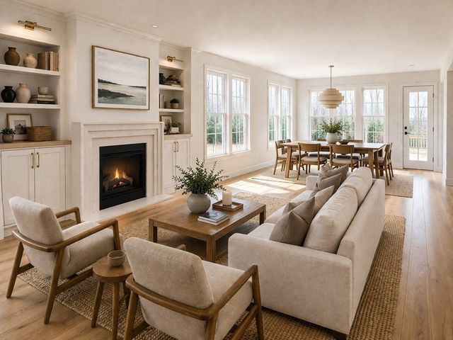 203 Renfrew St, Arlington, MA 02476