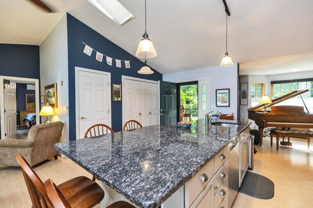 332 Route 202, Rindge, NH 03461