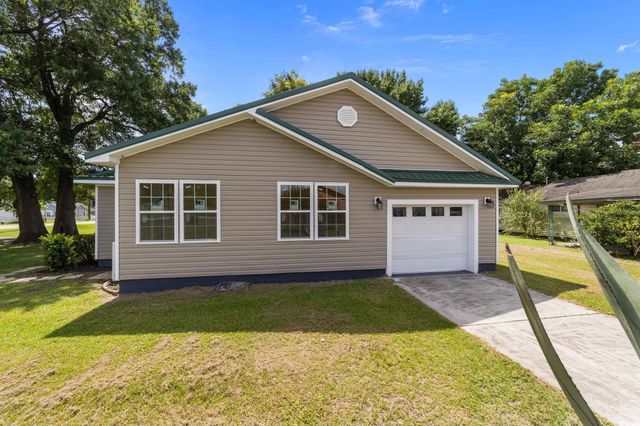 1821 Hawkins St., Georgetown, SC 29440