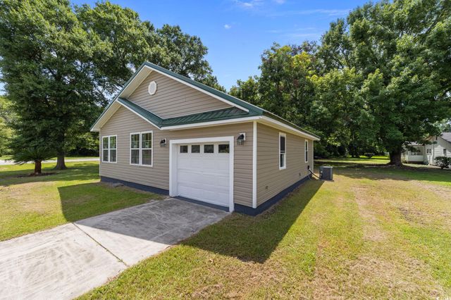 1821 Hawkins St., Georgetown, SC 29440