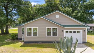 1821 Hawkins St., Georgetown, SC 29440
