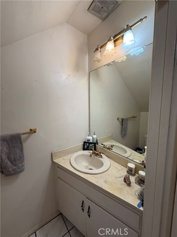 3700 Mountain 6E, San Bernardino, CA 92404