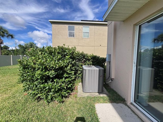 405 SERENITY MILL LOOP, Ruskin, FL 33570