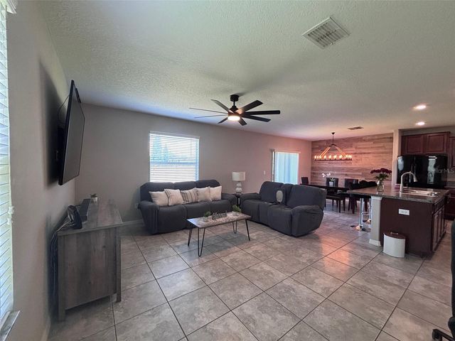 405 SERENITY MILL LOOP, Ruskin, FL 33570