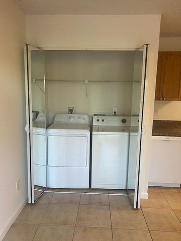 641 Executive Center Drive, West Palm Beach, FL 33401