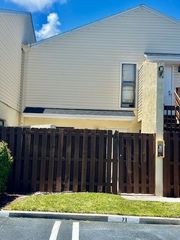 641 Executive Center Drive, West Palm Beach, FL 33401