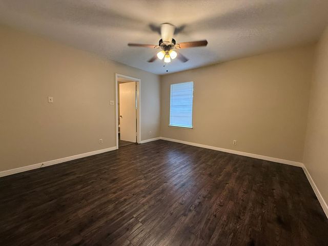 5906 Mountainclimb DR, Austin, TX 78731