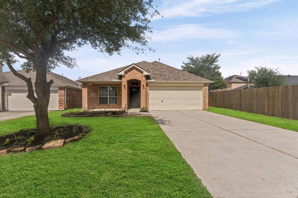 24911 Sandusky Drive, Tomball, TX 77375