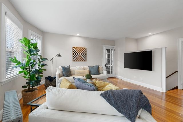 35 Richardson St. 2, Wakefield, MA 01880