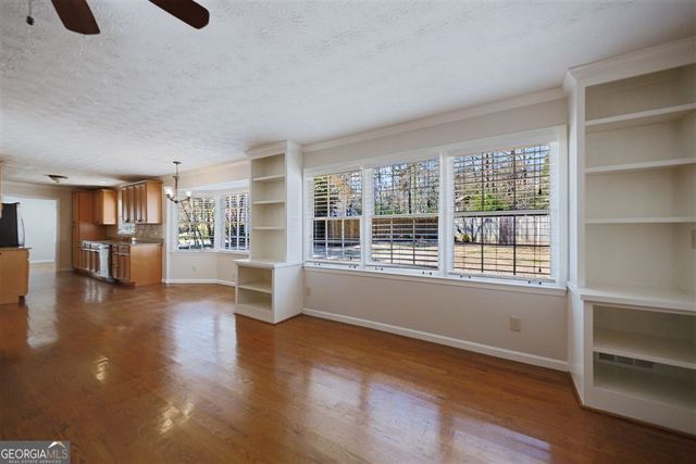 4883 Garrards Ridge NE, Roswell, GA 30075