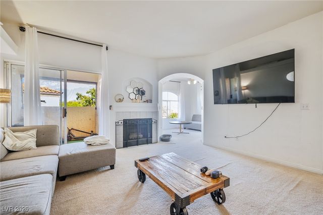 8400 White Eagle Avenue 203, Las Vegas, NV 89145