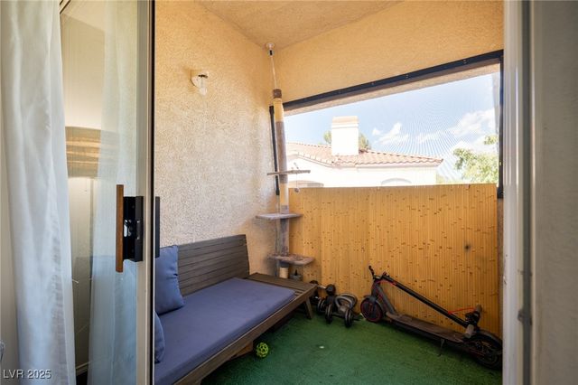 8400 White Eagle Avenue 203, Las Vegas, NV 89145