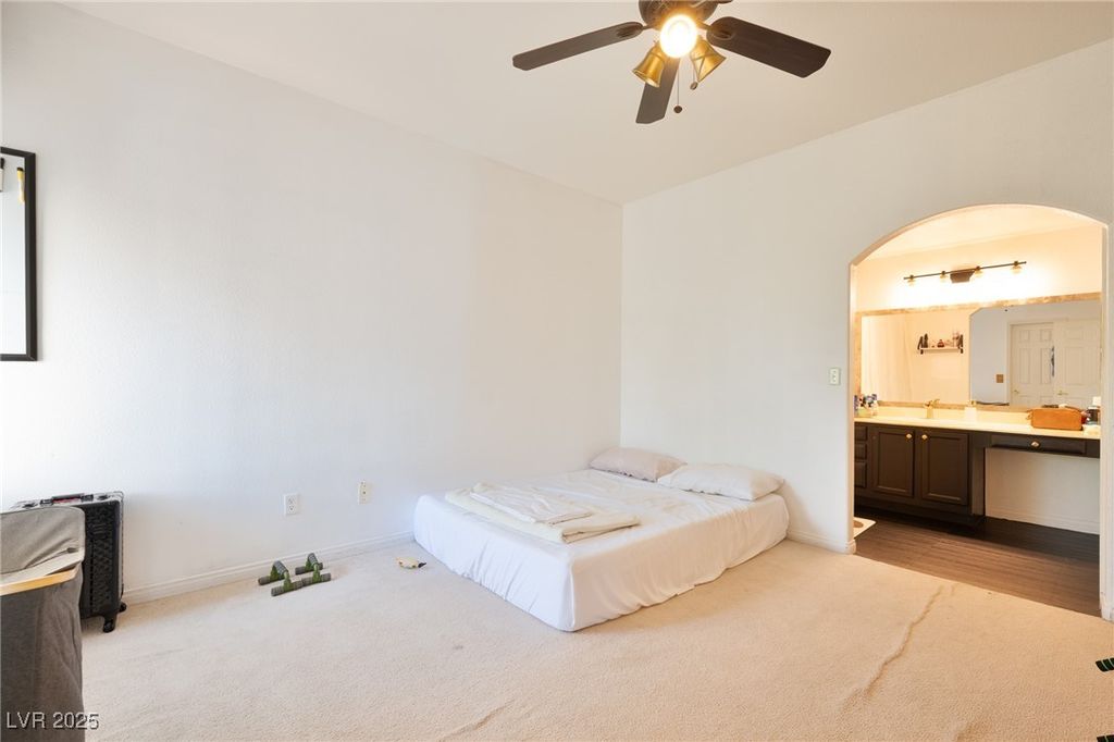 Image 15 of property listing at 8400 White Eagle Avenue 203, Las Vegas, NV 89145