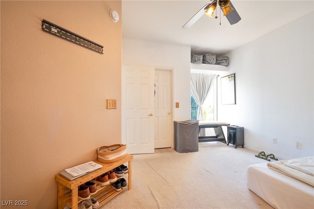 Image 16 of property listing at 8400 White Eagle Avenue 203, Las Vegas, NV 89145