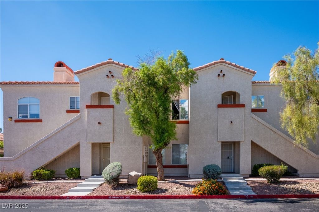 Image 2 of property listing at 8400 White Eagle Avenue 203, Las Vegas, NV 89145