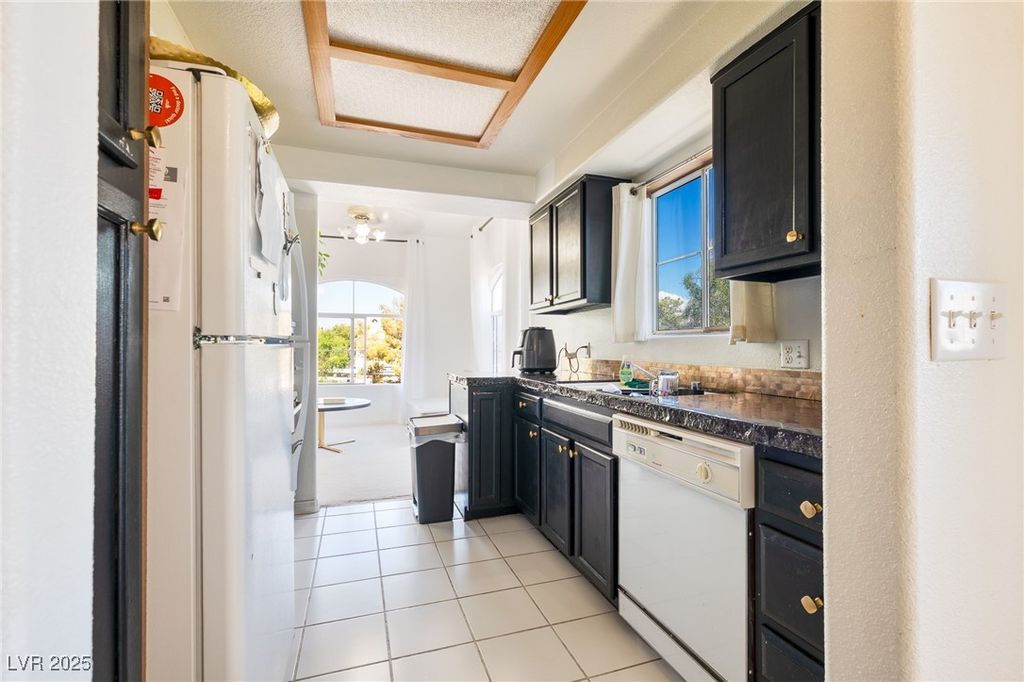 Image 5 of property listing at 8400 White Eagle Avenue 203, Las Vegas, NV 89145