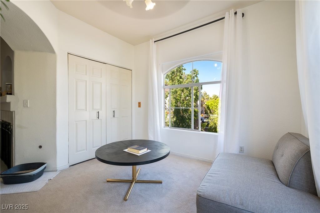 Image 8 of property listing at 8400 White Eagle Avenue 203, Las Vegas, NV 89145