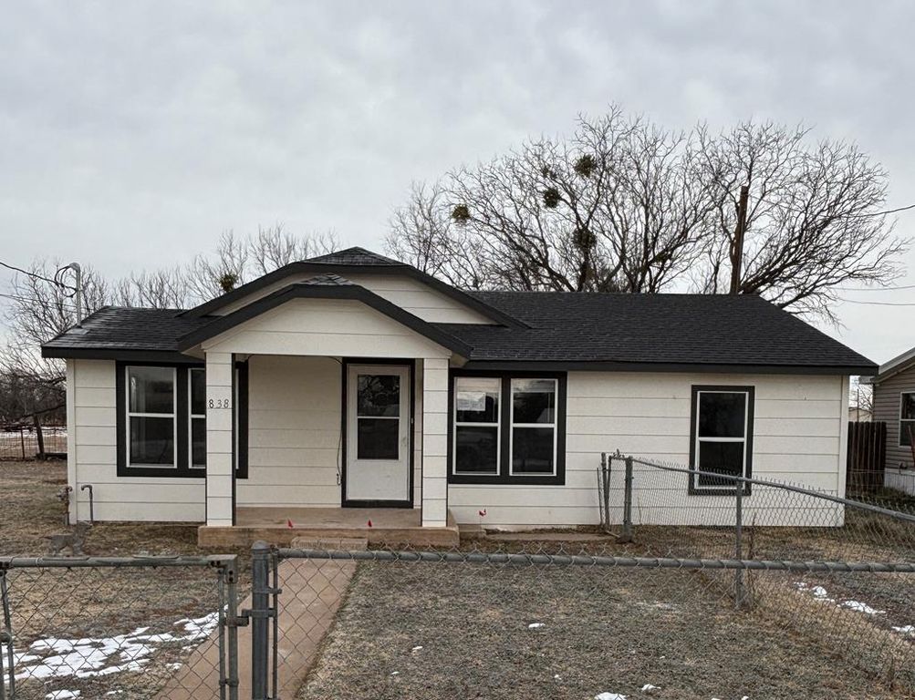 Image 1 of property listing at 838 Cactus Lane, San Angelo, TX 76903