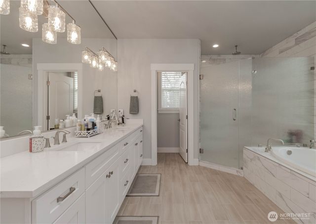 9409 9th Avenue Ct E, Tacoma, WA 98445