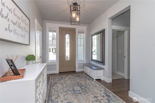 9409 9th Avenue Ct E, Tacoma, WA 98445