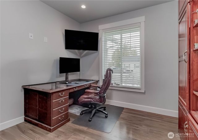 9409 9th Avenue Ct E, Tacoma, WA 98445