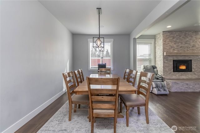 9409 9th Avenue Ct E, Tacoma, WA 98445