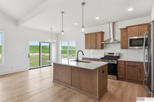 19938 Weir Street, Omaha, NE 68135